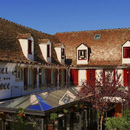 مندي Hotel De France المظهر الخارجي الصورة